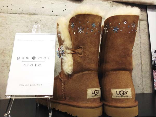 gemme! | UGGブーツを雪の結晶モチーフでカスタム！